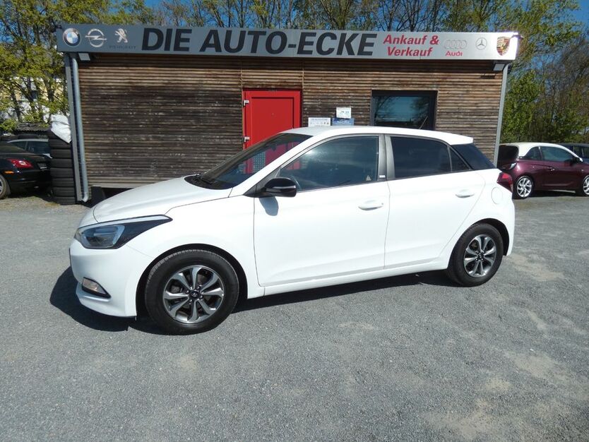 Hyundai i20 86.396 km 9.950 € Rüsselsheim 65428