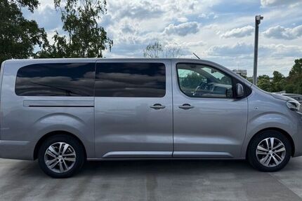 Peugeot Traveller