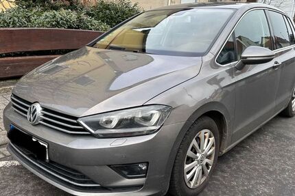 VW Golf Sportsvan 208.000 km 9.500 &euro; Frankfurt am Main 65929