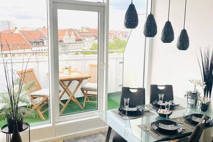 Möblierte & frisch sanierte 2-Zi-Wohnung mit Balkon & TG Stellplatz über den Dächern von Leipzig