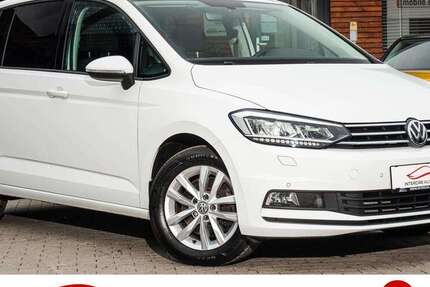 VW Touran 86.219 km 18.590 € Darmstadt 64293