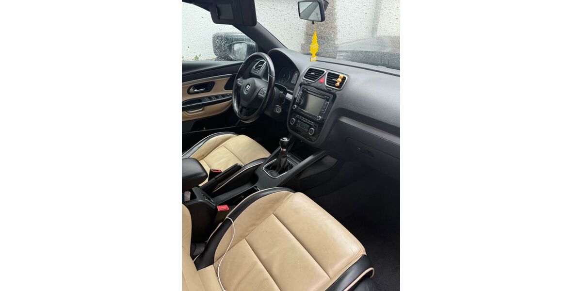 VW Eos 195.260 km 4.000 &euro; Karben 61184