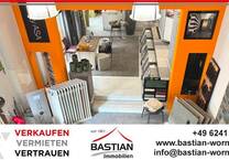 Der Mix machts: 3-Familienhaus mit Nebengebäuden und Halle in Worms-Horchheim!
