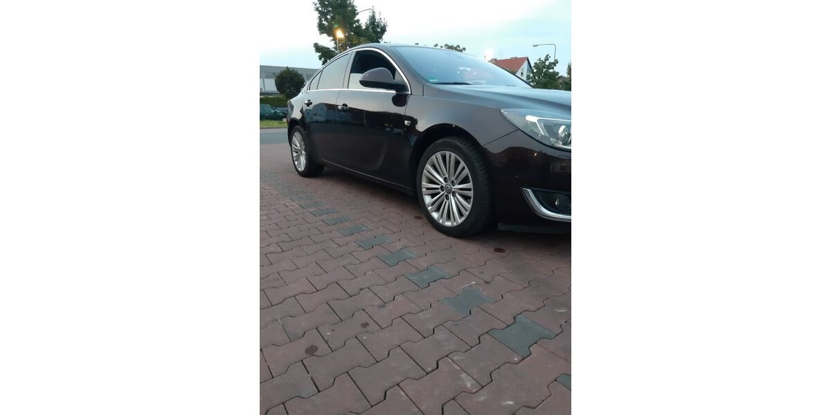 Opel Insignia 188.300 km 9.600 &euro; Frankfurt 65933