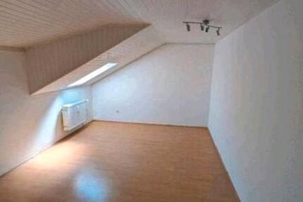 Wohnung Rosbach vor der Höhe - 3 Zimmer, 90 m&sup2;, 850&euro; | Angebot:26301470