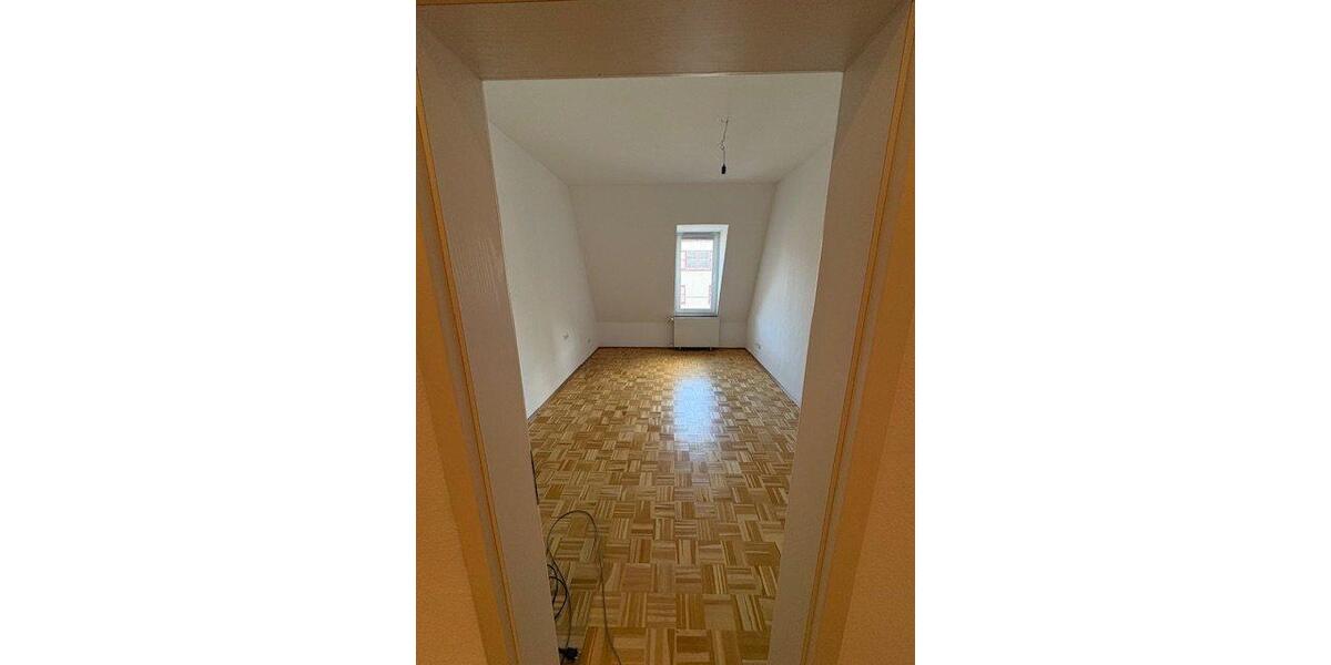 Dachgeschoßwohnung Frankfurt am Main Gutleutviertel - 2 Zimmer, 71 m&sup2;, 930&euro; | Angebot:26232495