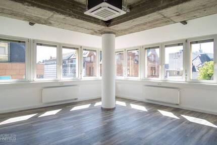 CityWohnung- Betonoptik & Komfort – Wohnen mit Stilfaktor inklusive