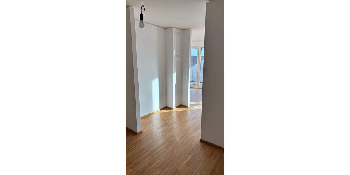 Zimmer Offenbach am Main Hafen - 3 Zimmer, 106 m&sup2;, 1.935&euro; | Angebot:25690790