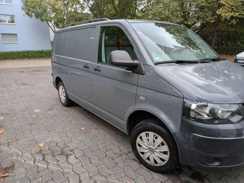 VW T5 Transporter 143.600 km 15.900 € Bad Homburg 61350