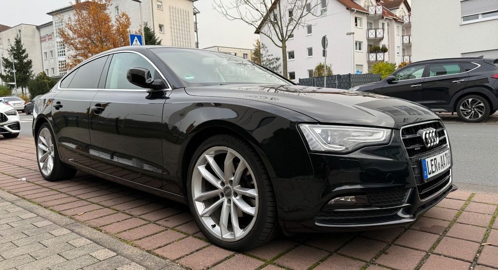 Audi A5 218.000 km 12.400 € Langen 63225