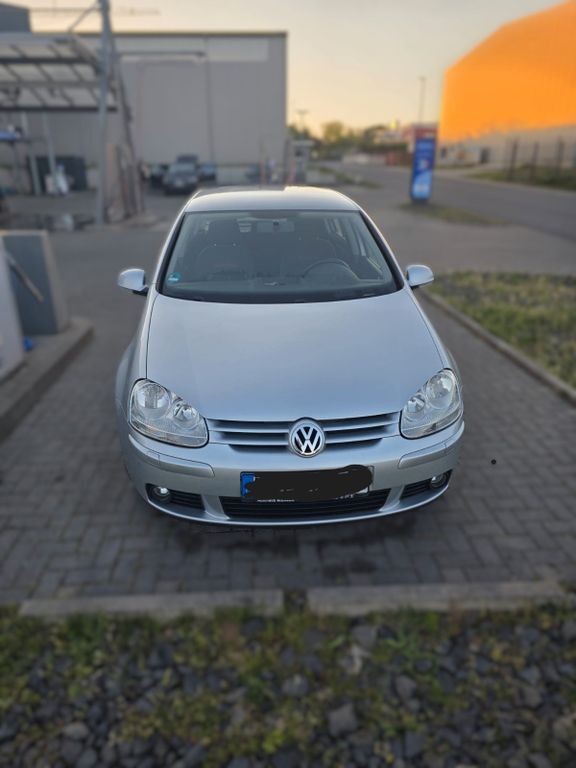 VW Golf 171.418 km 2.200 € Niederdorfelden 61138