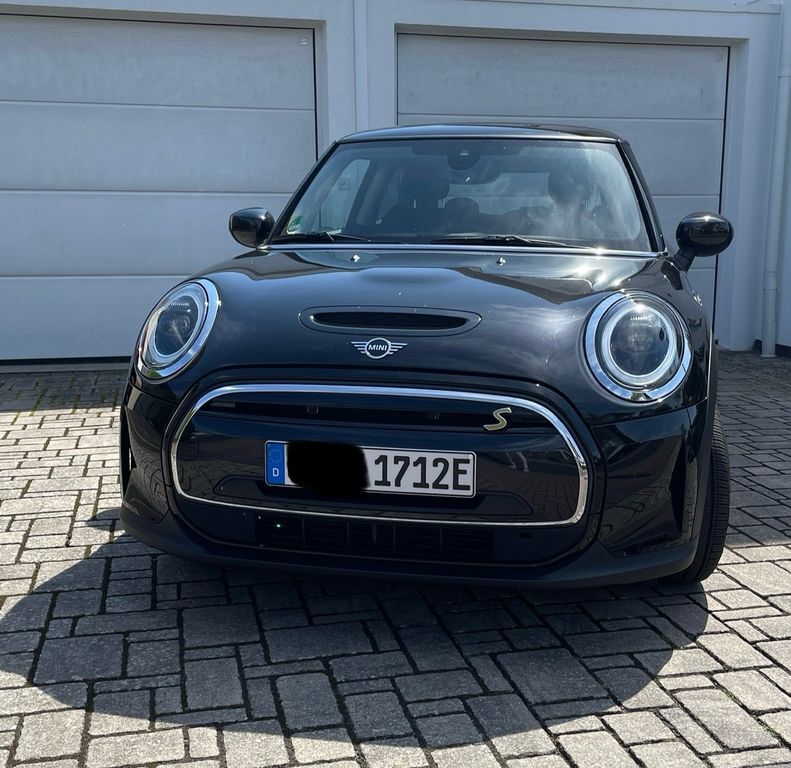 Cooper SE