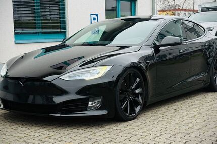 Tesla Model S 165.000 km 23.400 &euro; Maintal 63477
