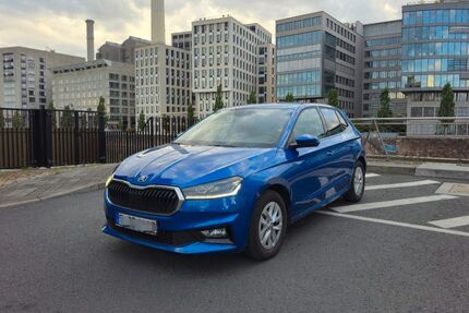 Skoda Fabia 93.200 km 12.500 &euro; Frankfurt am Main 60327