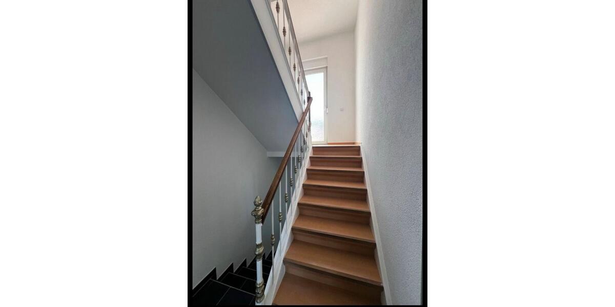 Einfamilienhaus Darmstadt Darmstadt-West - 8 Zimmer, 180 m&sup2;, 2.450&euro; | Angebot:26272351