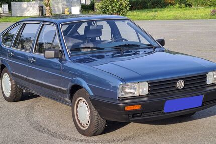 VW Passat 107.836 km 5.100 &euro; Mörfelden-Walldorf 64546