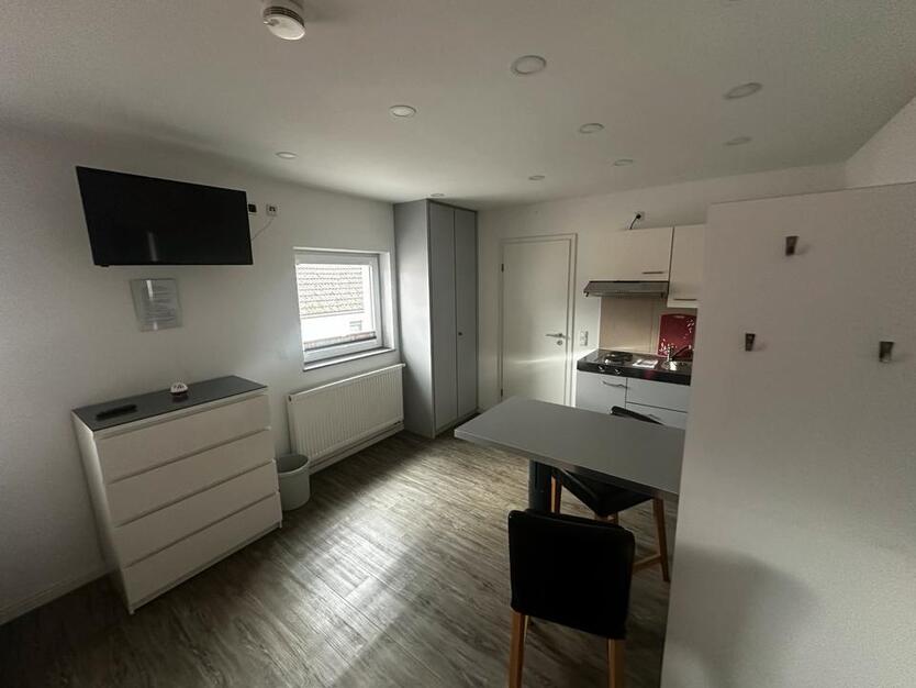 Apartment , voll möbliert, längerfristig zu vermieten. zimmer