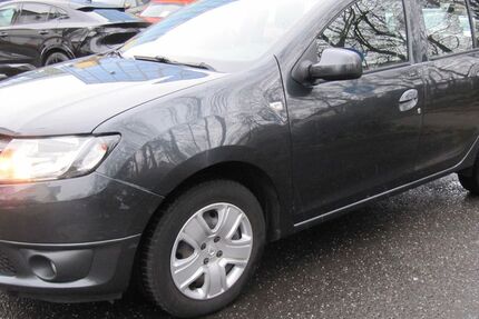 Dacia Sandero 389.885 km 2.845 &euro; Schwalbach/Taunus 65824
