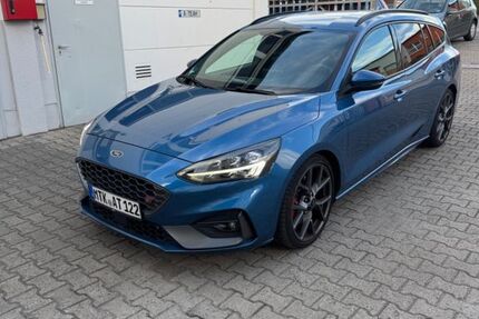 Ford Focus 176.000 km 9.990 &euro; Hofheim-Wallau 65719