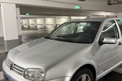 VW Golf 297.100 km 799 &euro; Bruchköbel 63486