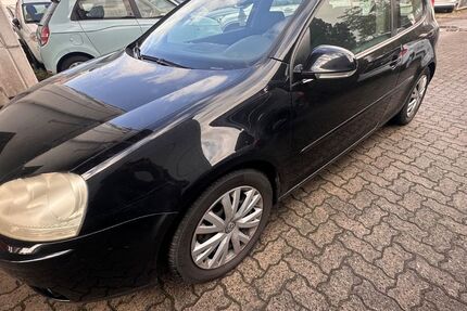 VW Golf 222.000 km 790 &euro; Hanau 63452