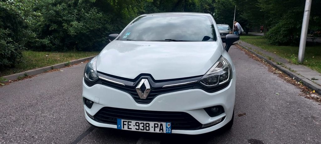 Renault Clio 125.000 km 7.945 &euro; Frankfurt am Main 60320