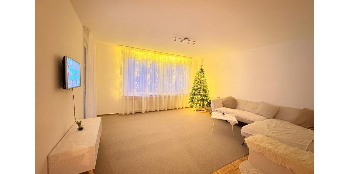 Große und helle 2 Zimmerwohnung mit Balkon und Aussicht auf die Natur 2.5 zimmer