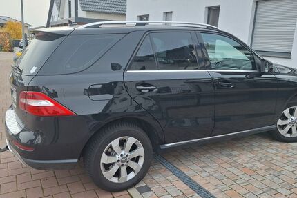 Mercedes-Benz ML 350 239.000 km 18.400 € Neuberg 63543