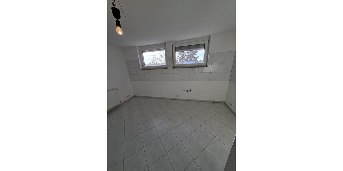 Schöne 4-Zimmer-Dachgeschosswohnung in Klein-Auheim 4 zimmer