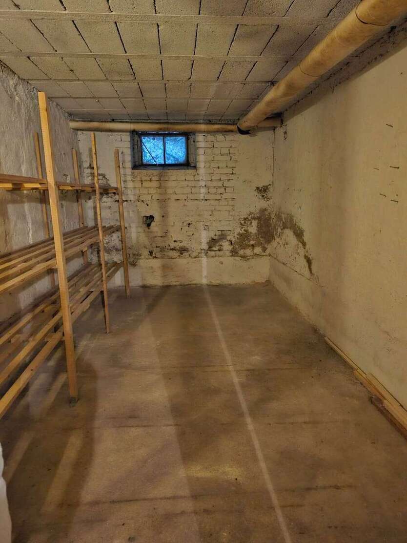 Halle in Frankfurt am Main 140 € 14 m² zimmer