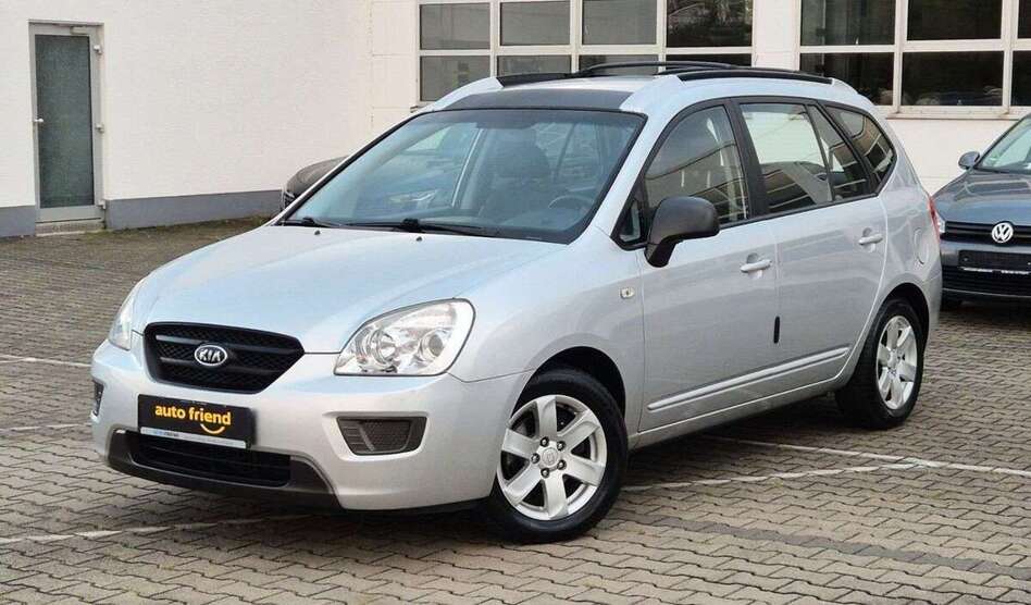 Kia Carens 82.000 km 5.490 € Rüsselsheim 65428