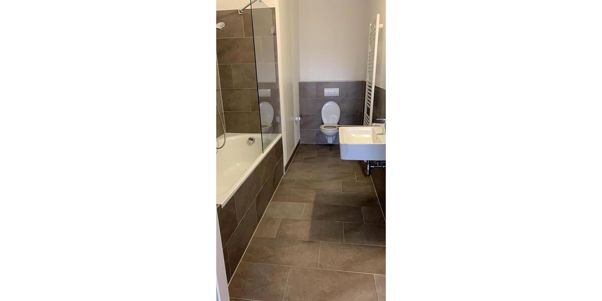 Terrassenwohnung Frankfurt am Main Ostend - 2 Zimmer, 83 m&sup2;, 1.791&euro; | Angebot:25887660