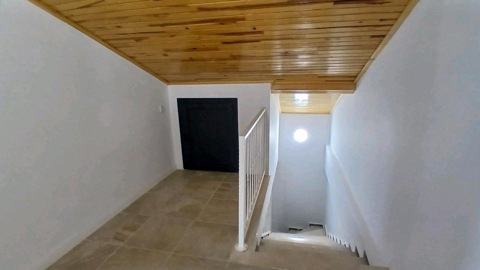 Doppelhaushälfte Frankfurt am Main Ostend - 4 Zimmer, 120 m&sup2;, 185.000&euro; | Angebot:27006075