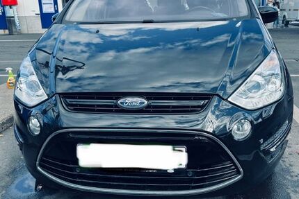 Ford S-Max 250.000 km 5.200 &euro; Schöneck 61137