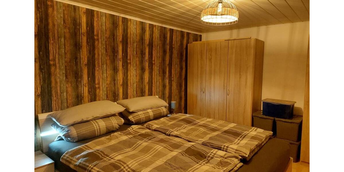 Dachgeschoßwohnung Hanau Großauheim - 3 Zimmer, 80 m&sup2;, 1.200&euro; | Angebot:25720507