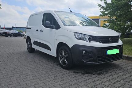 Peugeot Partner 53.800 km 11.900 € Dietzenbach-Steinberg 63128