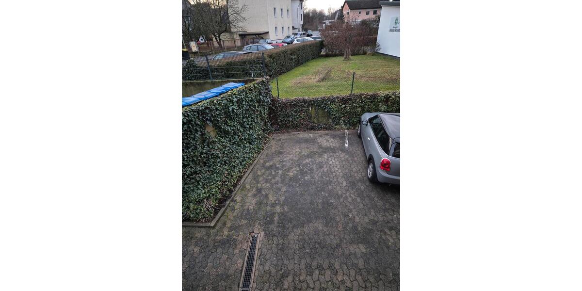 Parkplatz zu vermieten zimmer
