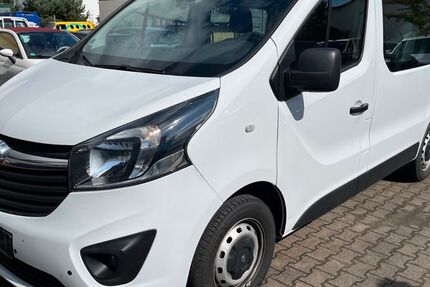 Opel Vivaro 153.980 km 13.980 € Offenbach am Main 63073