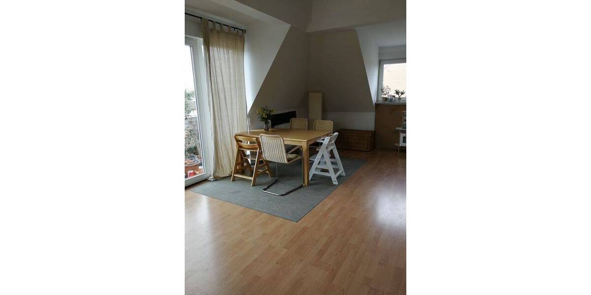 Etagenwohnung Darmstadt Bessungen - 4 Zimmer, 98 m&sup2;, 1.300&euro; | Angebot:26161949