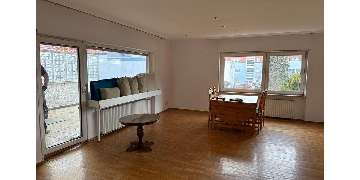 Einfamilienhaus in Frankfurt-Harheim, Garten, Garage - BEFRISTET 6 zimmer