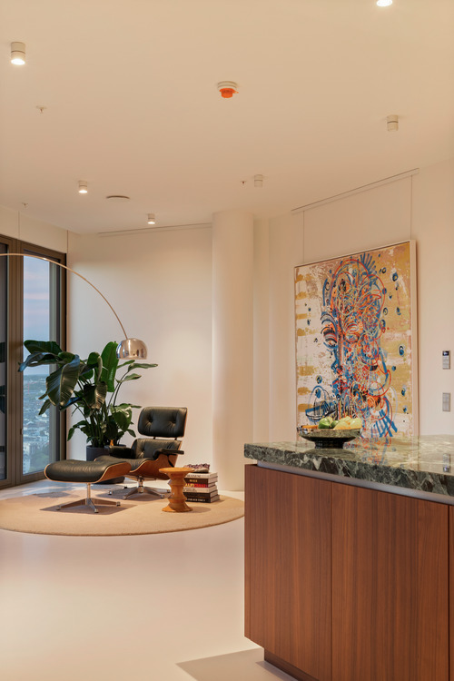 Frankfurts neue Ikone: Wohnen im 25. Stock des FOUR - Opernplatz, Skyline, Stille 2 zimmer