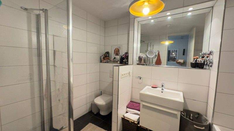 Seniorengerechte 3-Zi-ETW mit Designermöbeln und eigenem Garten! 3 zimmer