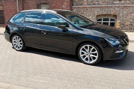 Seat Leon 44.000 km 18.800 &euro; Offenbach 63071