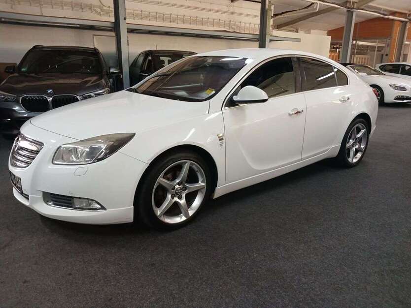 Opel Insignia 230.000 km 5.690 € Rüsselsheim 65428