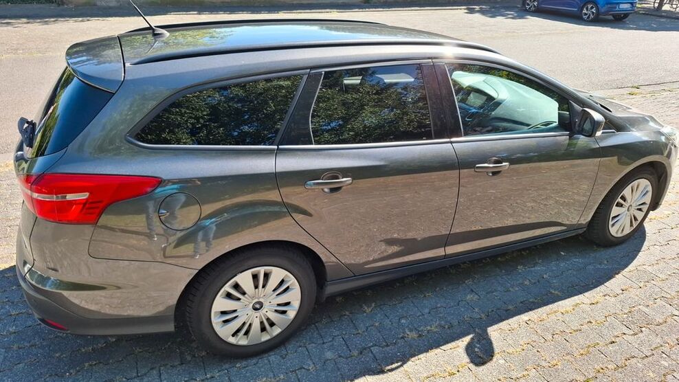Ford Focus 89.000 km 8.500 € Messel 64409
