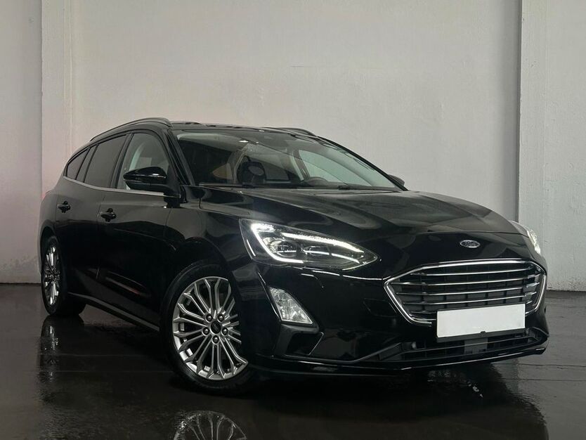 Ford Focus 145.500 km 13.500 € Frankfurt am Main 60386