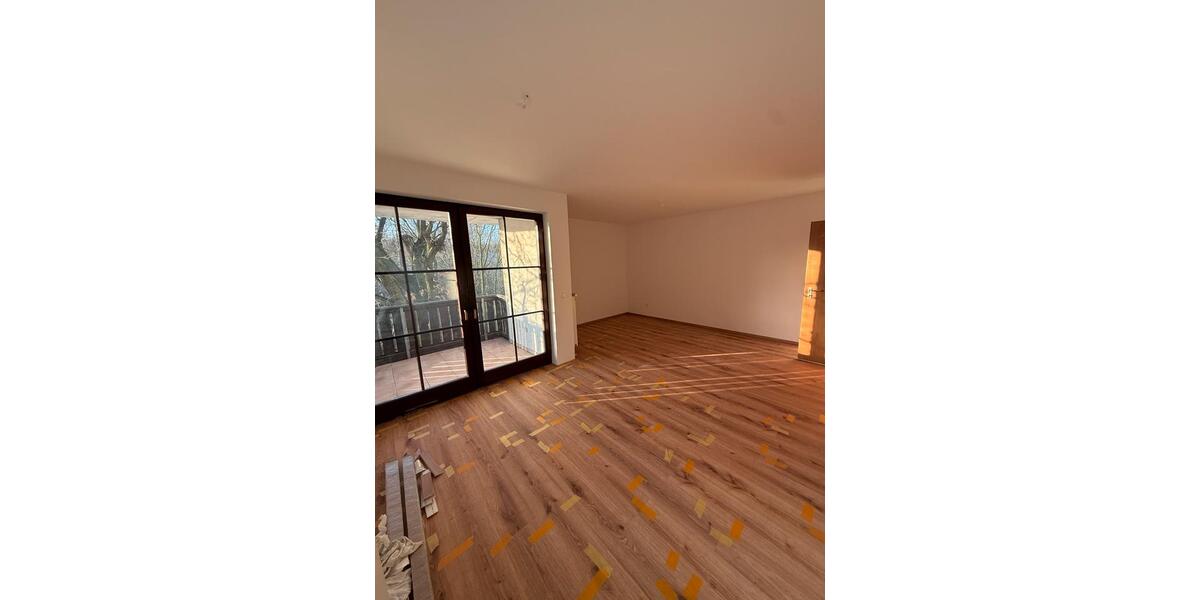 2-ZKB-Wohnung mit Balkon zu vermieten **kernsaniert** 2 zimmer