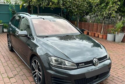 VW Golf 310.000 km 9.600 € Offenbach 63065
