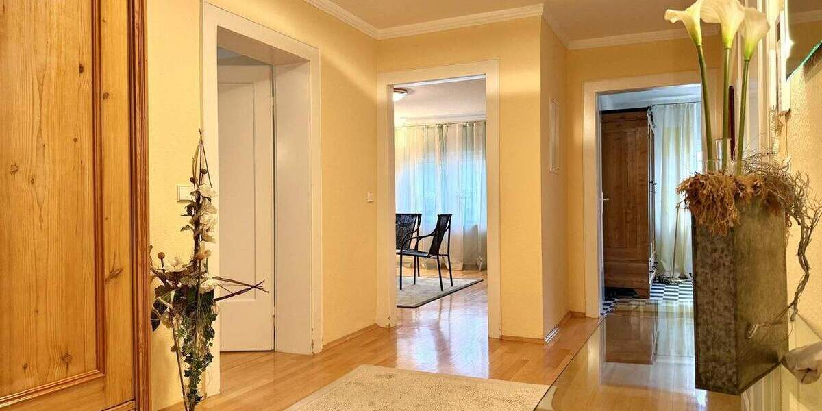 Mehrfamilienhaus, Wohnhaus Offenbach Offenbach am Main - 9 Zimmer, 307 m&sup2;, 1.095.000&euro; | Angebot:25696458
