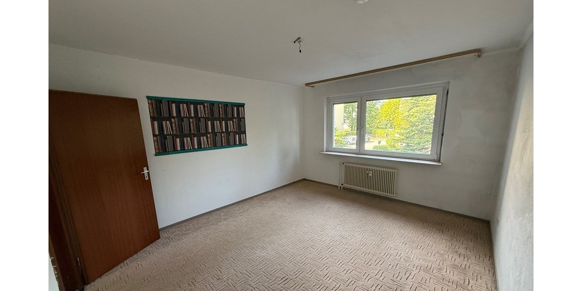 Bad Homburg - Kirdorf: Großzügige 4-Zimmer – Wohnen mit viel Platz - Etagenwohnung Bad Homburg Gonzenheim | Angebot:27333310